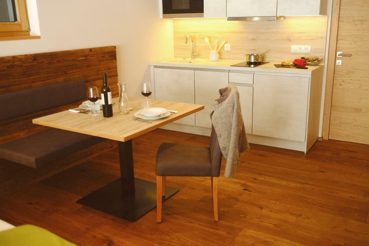 Unterlutaschg-Chalet Appartement Am Hof Slingia Exterior photo