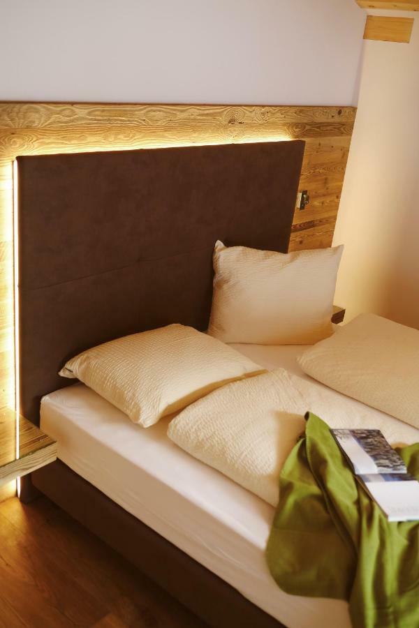 Unterlutaschg-Chalet Appartement Am Hof Slingia Exterior photo