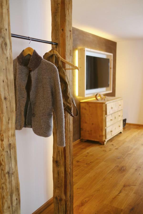 Unterlutaschg-Chalet Appartement Am Hof Slingia Exterior photo